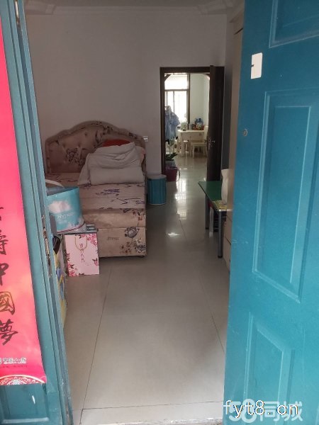 金碧华庭 一楼带院 93.8平方 装修好的 只要60万